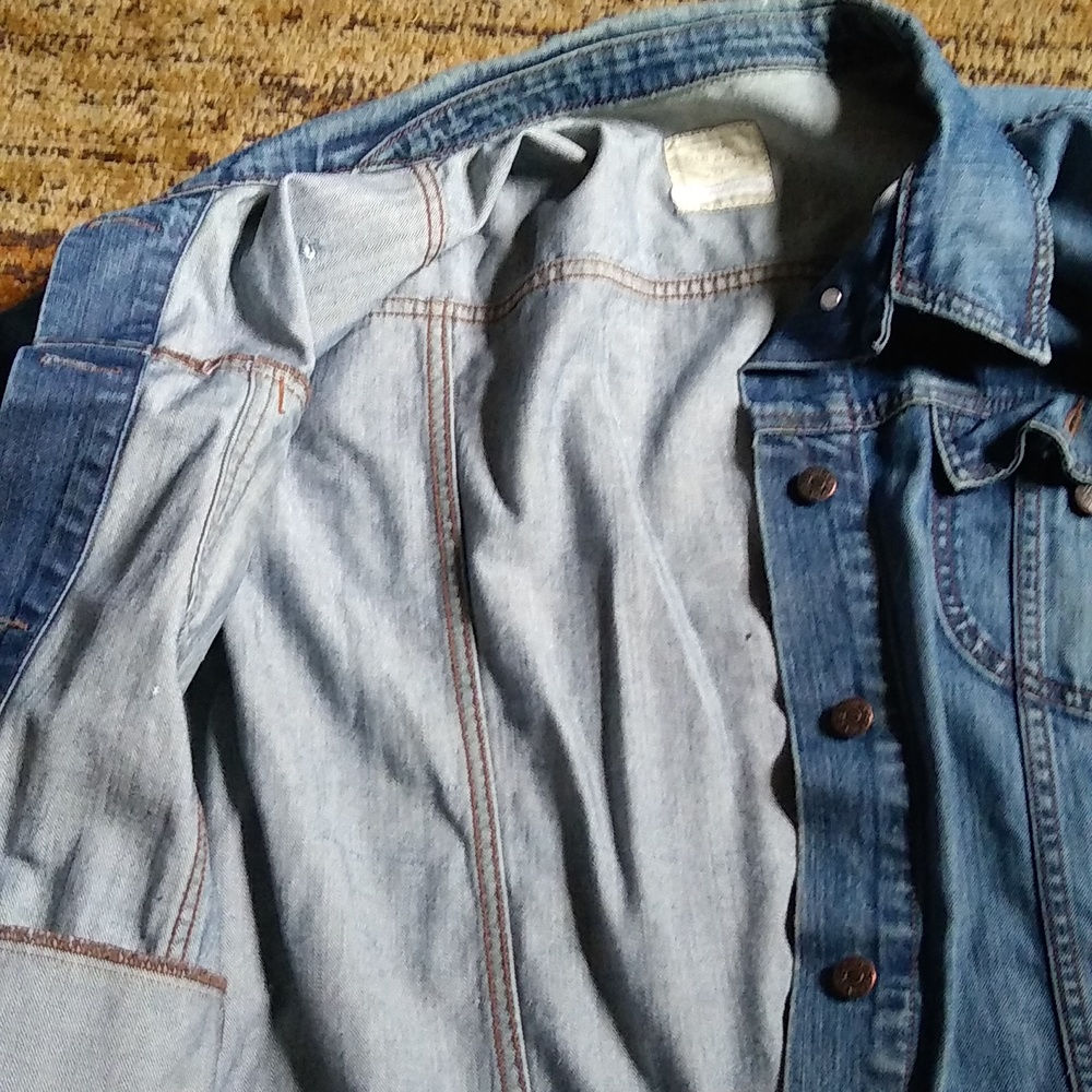 Jean Jacket - Picture 6 of 7